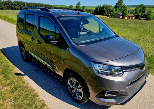 Toyota Proace City Verso cena 100000 przebieg: 25000, rok produkcji 2022 z Suraż małe 46